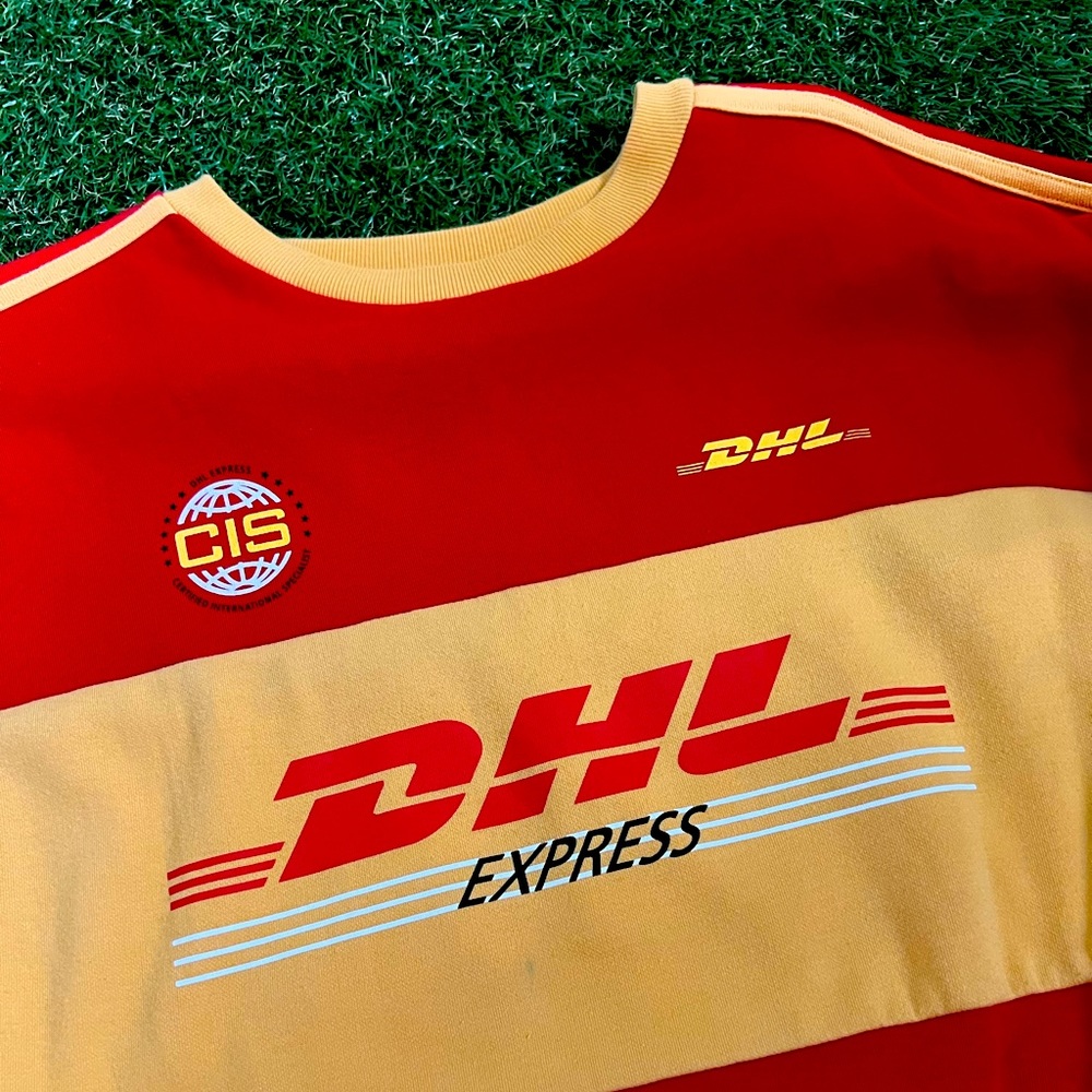 IC.Story X DHL Crewneck sweater